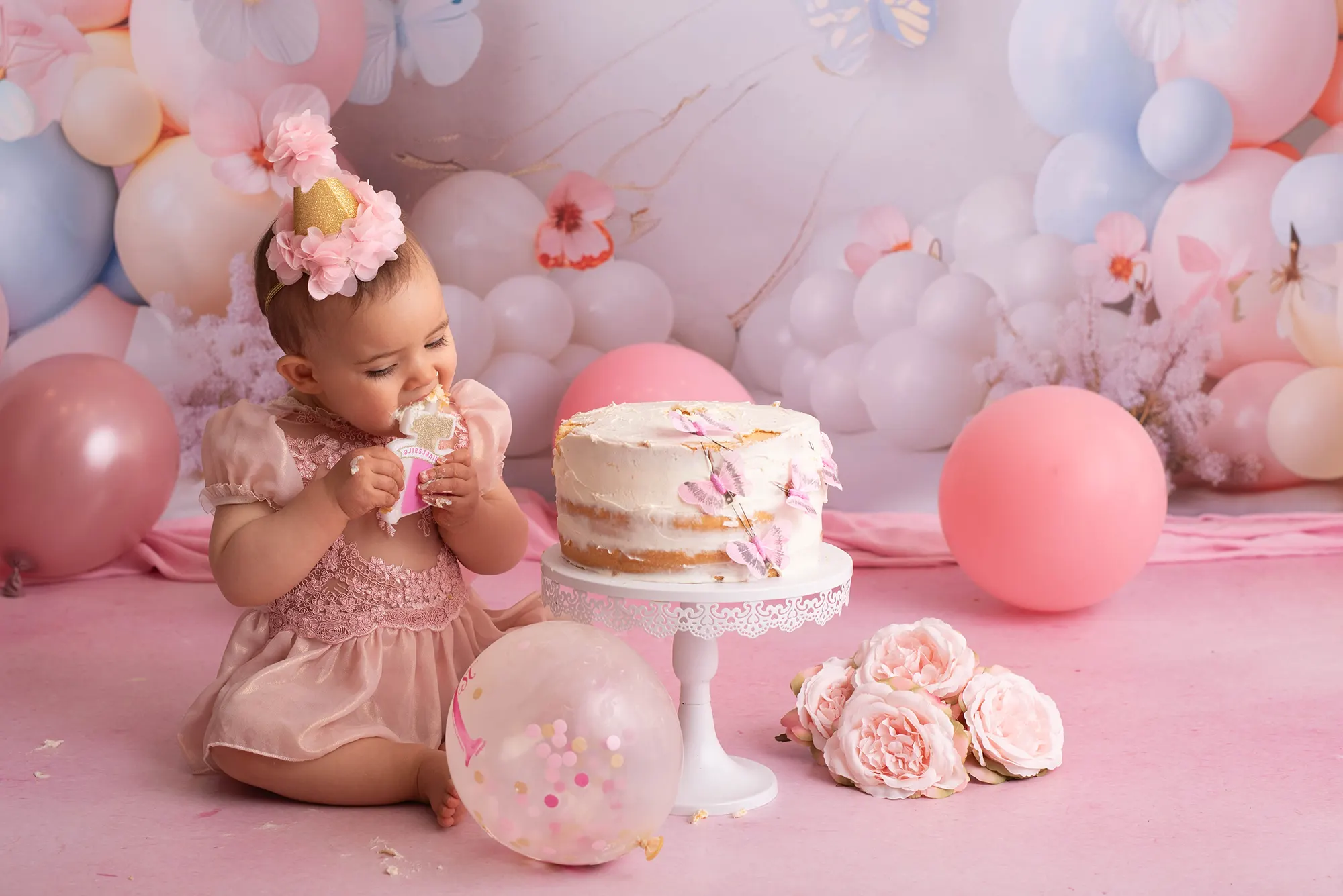 Photographe anniversaire Le Mans - bébé mange