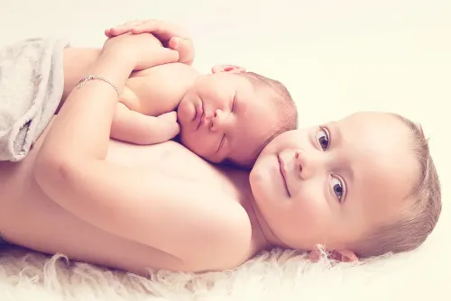 Parents et enfants en forêt en Sarthe – séance photo lifestyle